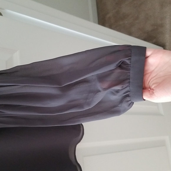 Express Gray Long Sleeve Top - Picture 4 of 7